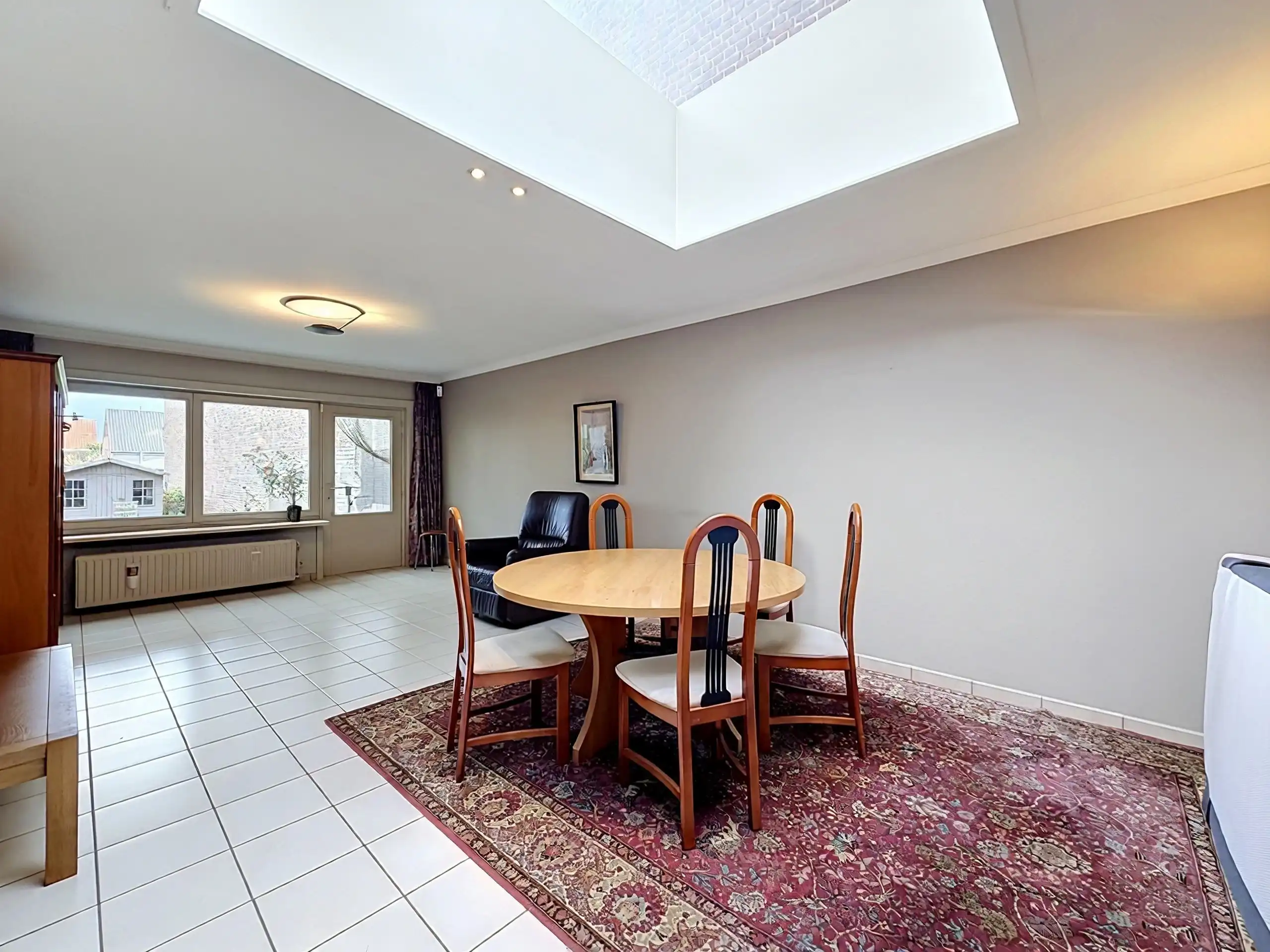 Te koop: Ruime woning met mogelijkheid tot 4 slaapkamers en tuin in Marke! foto 4