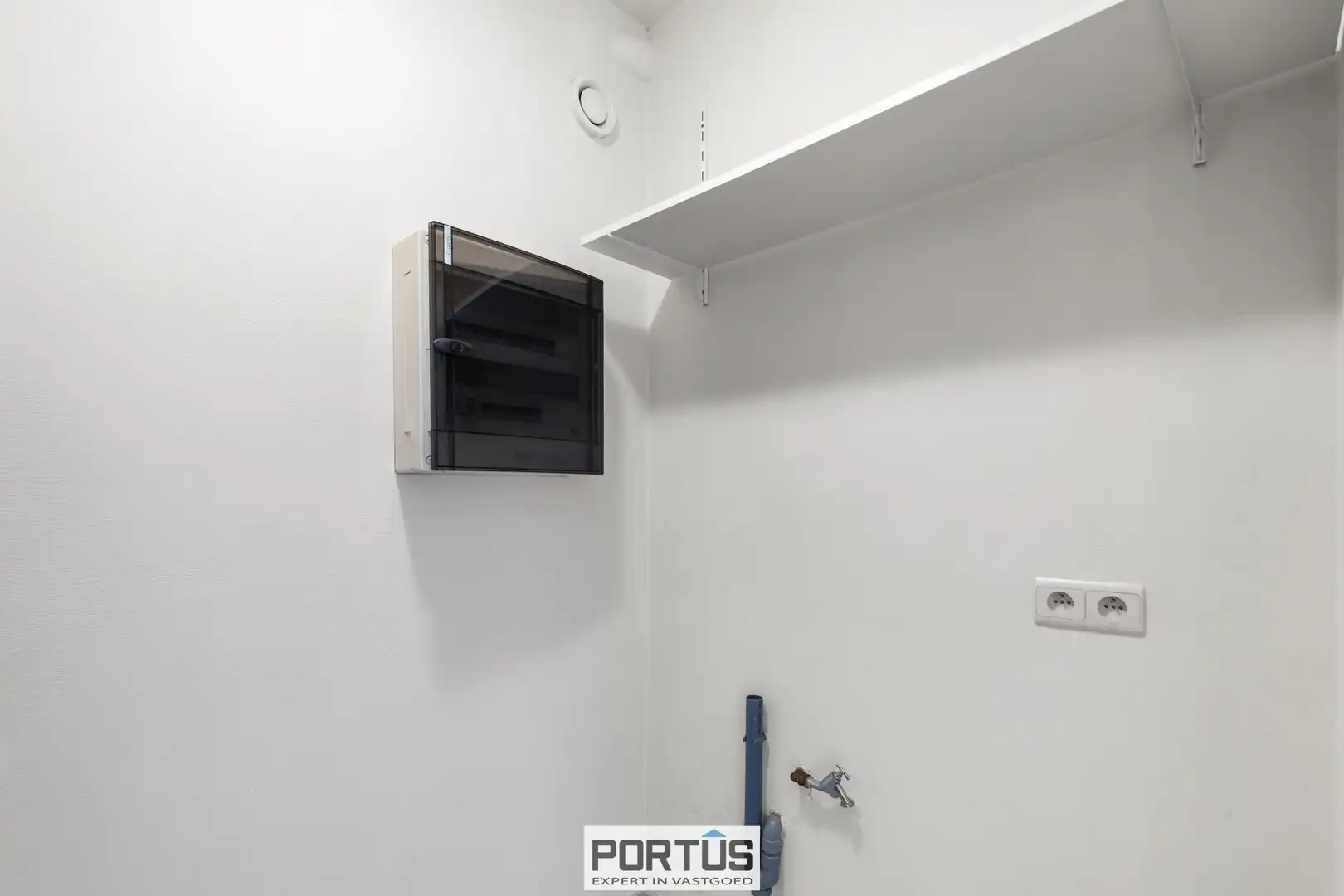 Appartement met twee slaapkamers te koop centrum Lombardsiijde foto 11