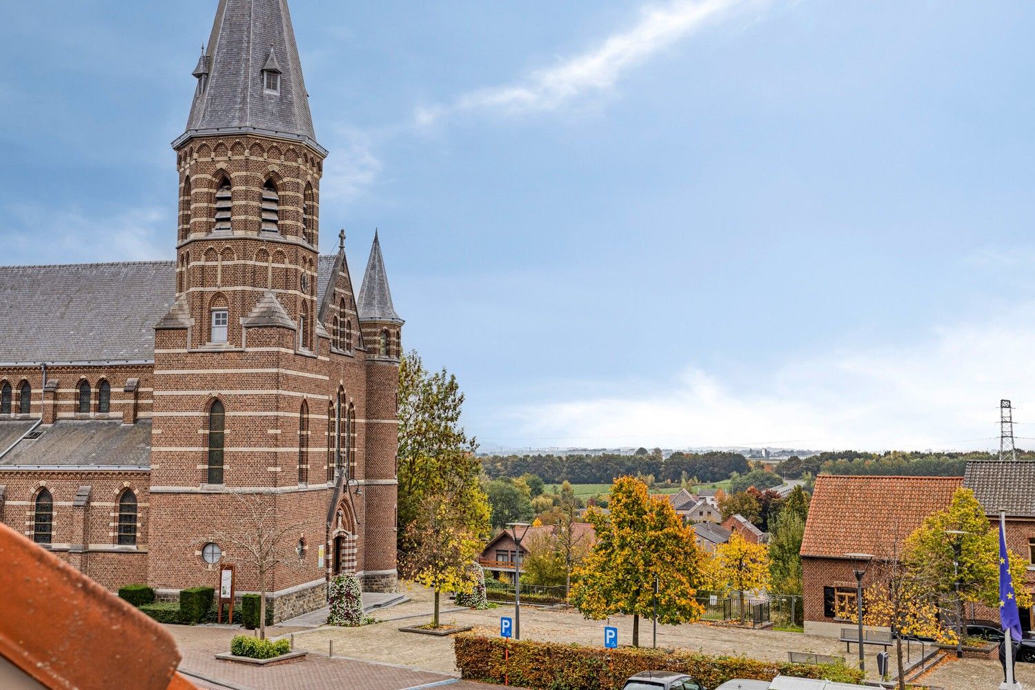 Ruime duplex met 3 slaapkamers  en garage te huur in het hart van Gellik, Lanaken foto 2