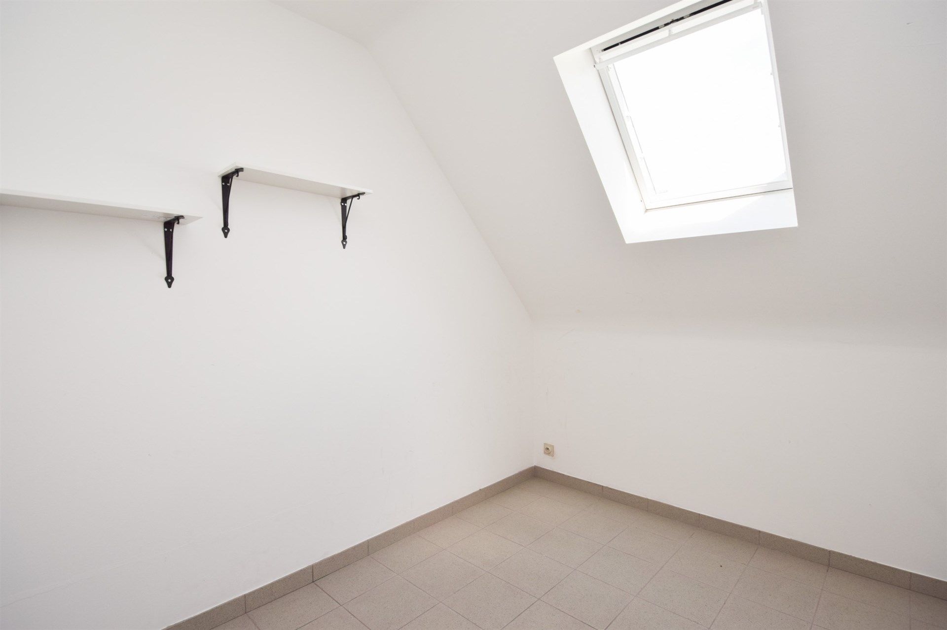 Uitstekend gelegen appartement in centrum Nieuwkerken op de tweede verdieping foto 5