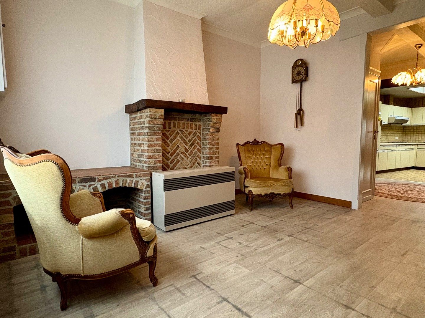 Woning dichtbij centrum Kuurne met parkeerplaats, gezellige tuin. foto 6