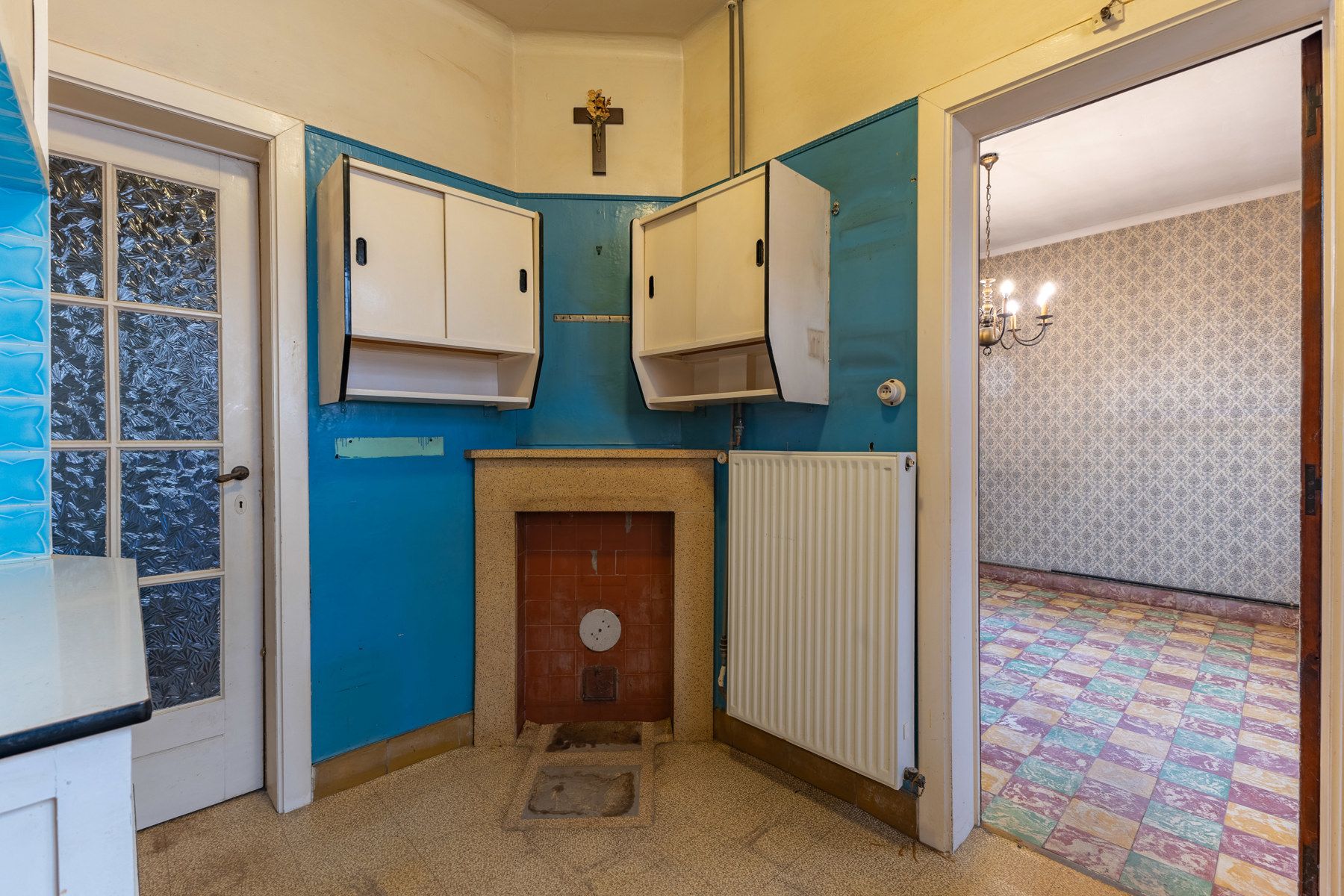 Gunstig gelegen te renoveren driegevelwoning foto 7