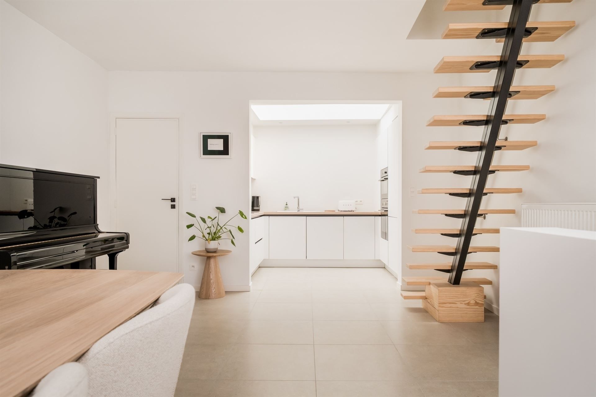 Handelsgelijkvloers + duplexappartement centrum Mechelen foto 14