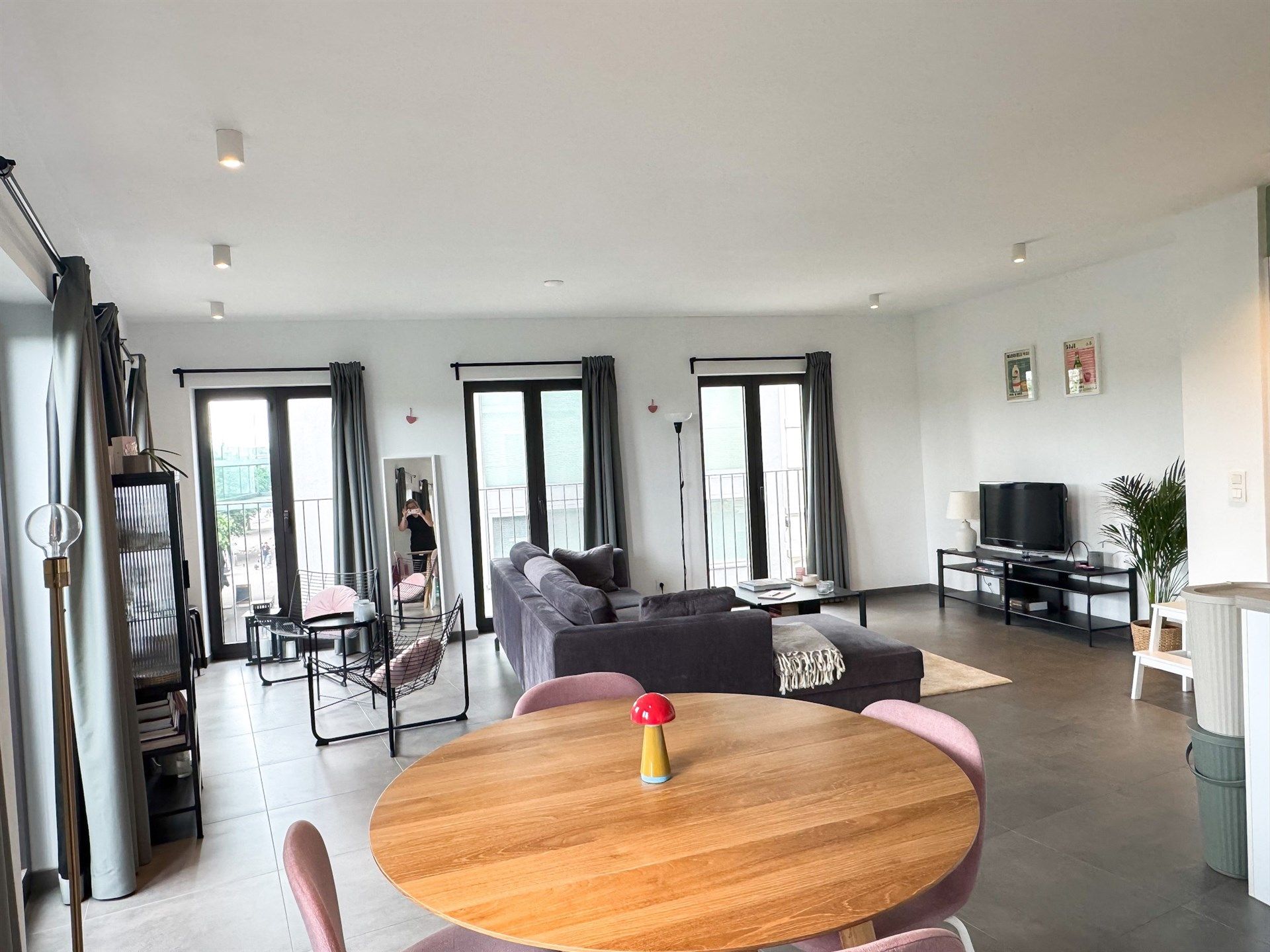 Unieke Loft met Scheldezicht op de Plantinkaai foto {{pictureIndex}}