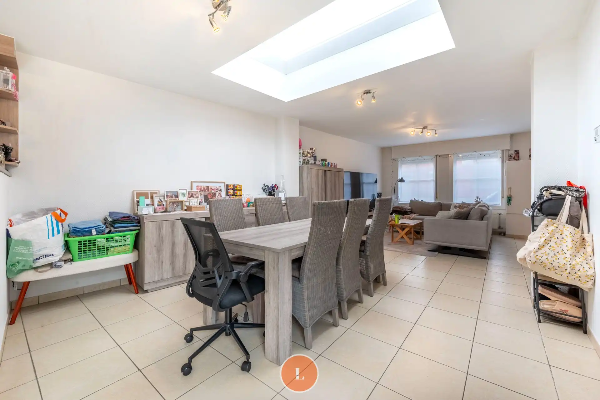 Instapklare woning met 3 slaapkamers en garage. foto 3