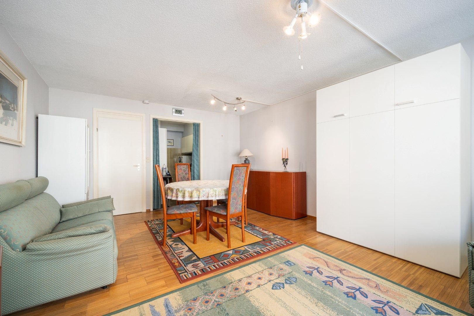 Ruime studio met terras foto 9