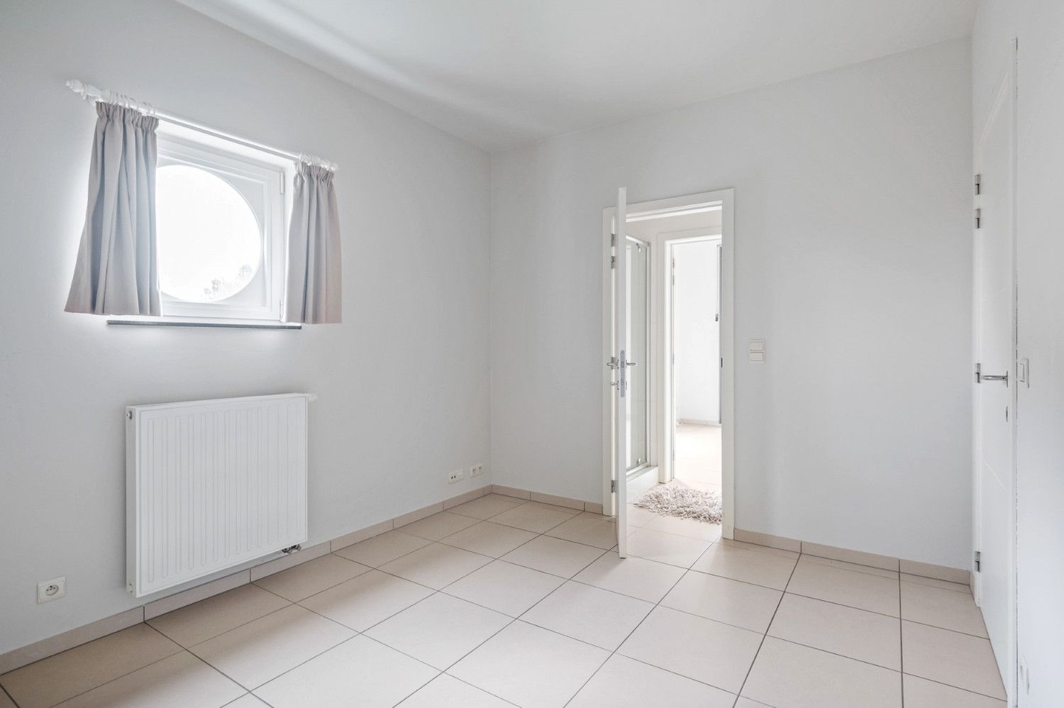 RUIM APP. IN PARKDOMEIN MET 3 SLK, 2 BADK. EN TERRAS! foto 18