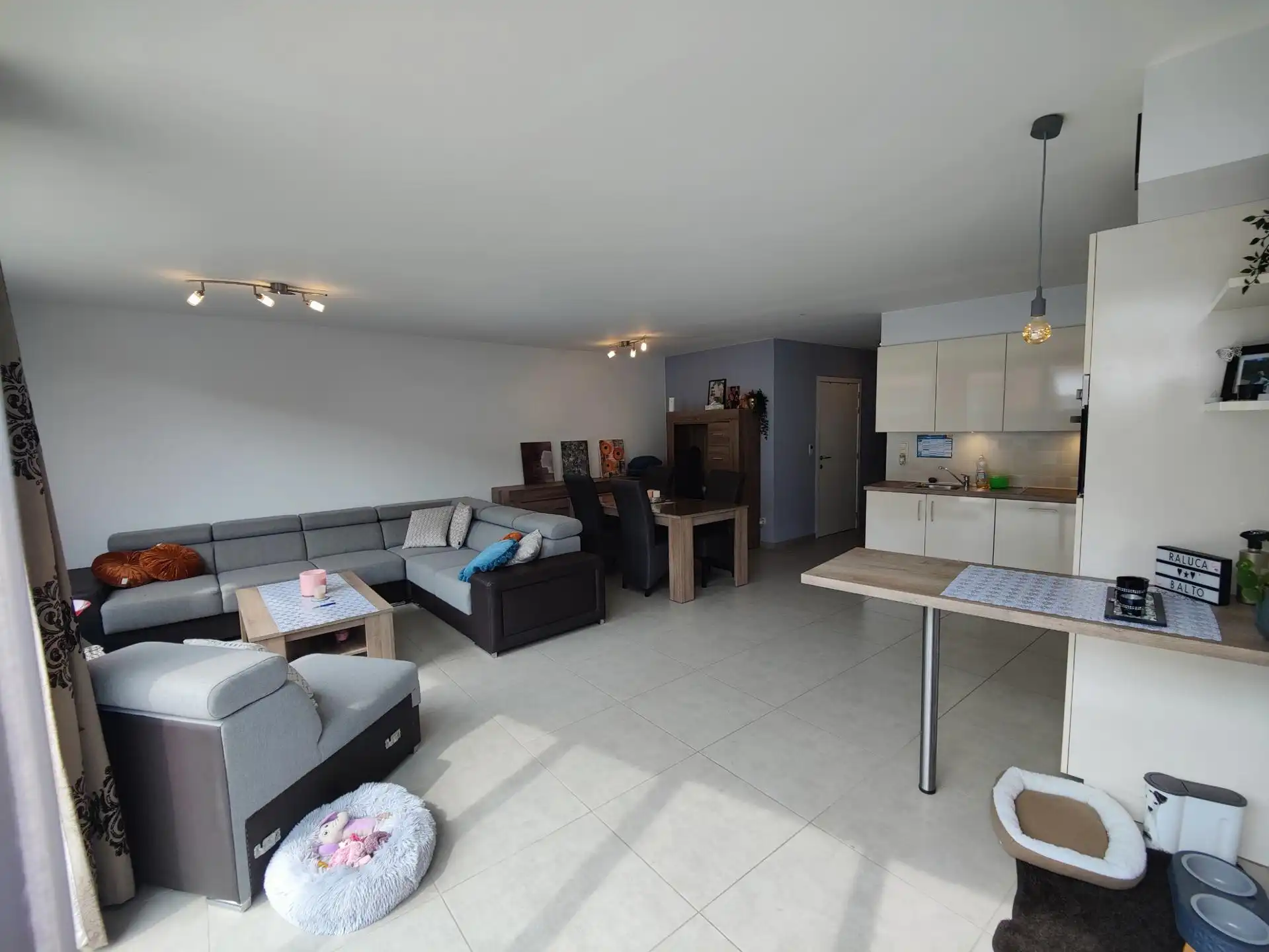 Gelijkvloers appartement met 1 slaapkamer, tuin & staanplaats foto 2