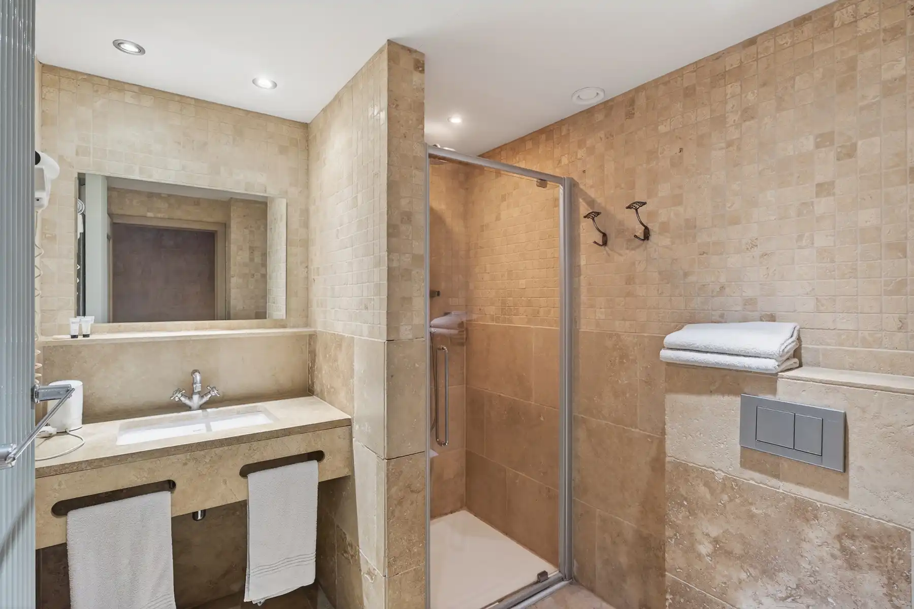 B&B met restaurant en private woonst in het groen foto 12