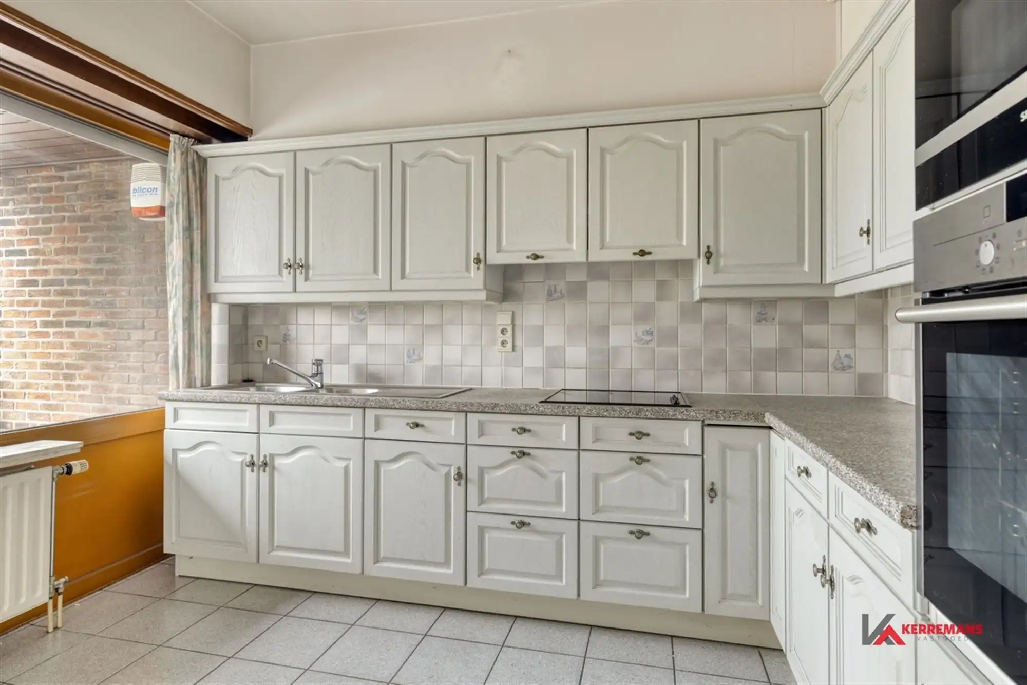 Instapklaar appartement met 3 slaapkamers en garage.  foto 10