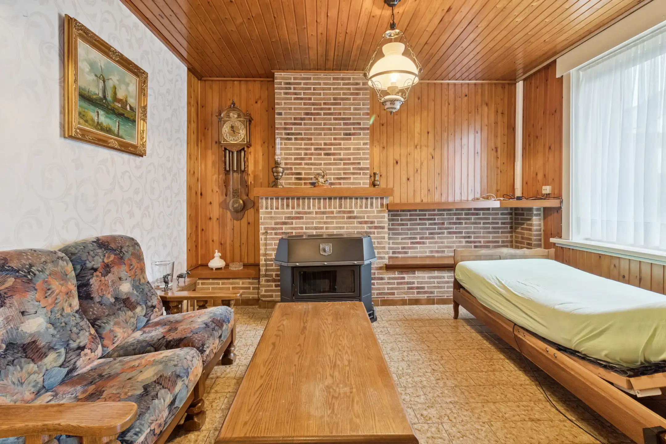 Charmante woning met renovatiepotentieel  foto 3