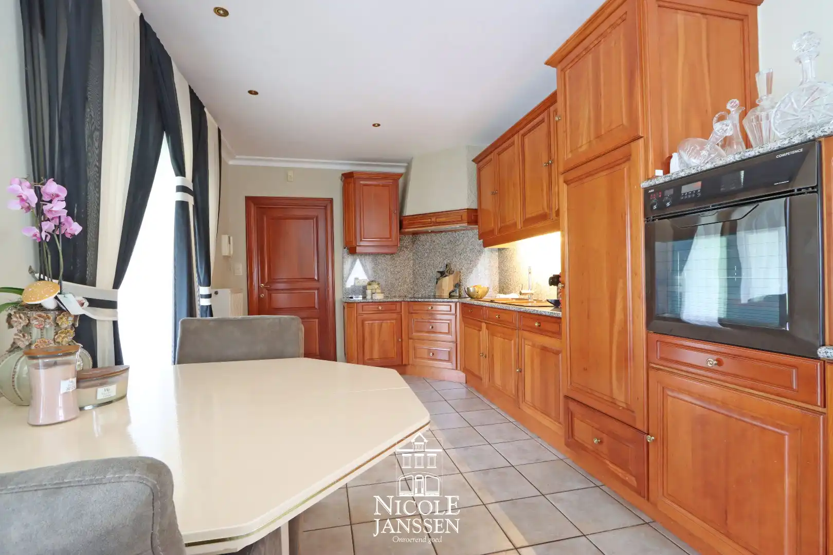 Ruime mediterrane villa  foto 10