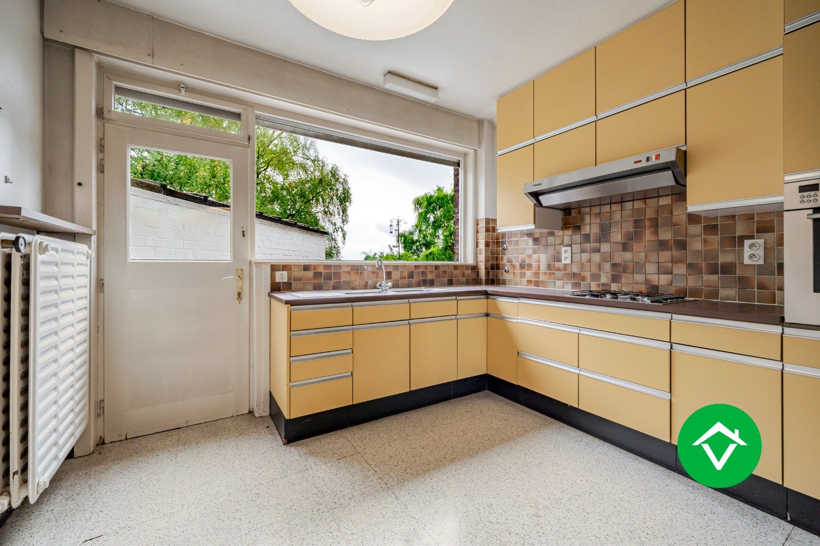 Te koop: Statige woning op goede ligging in Torhout  foto 17