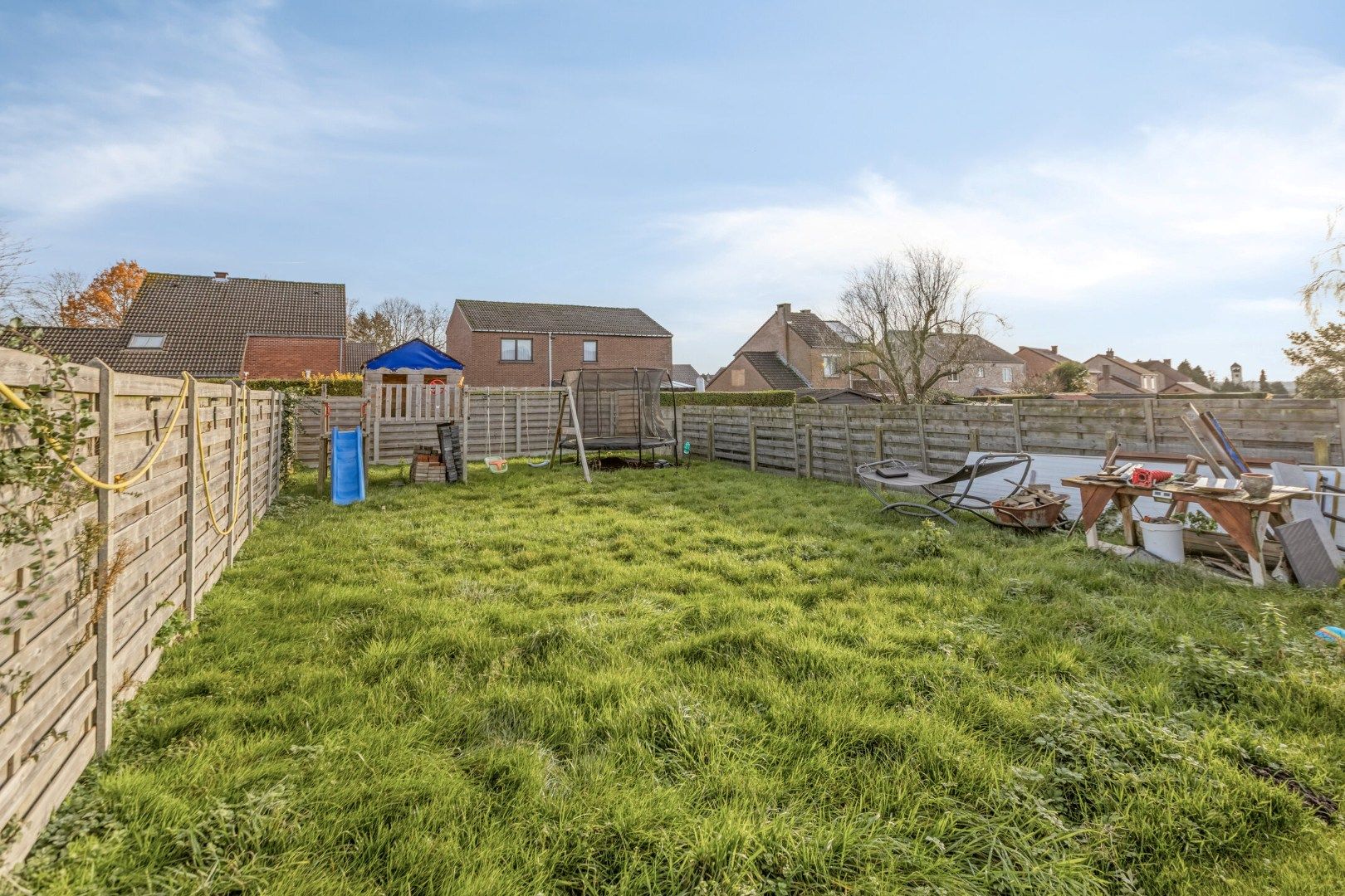 Gerenoveerde woning met 4 slaapkamers gelegen kortbij het centrum foto 28