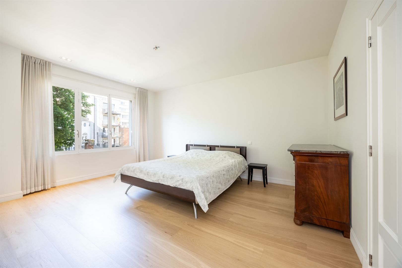 Zeer ruim appartement met 3 slaapkamers op TOP-locatie foto 17