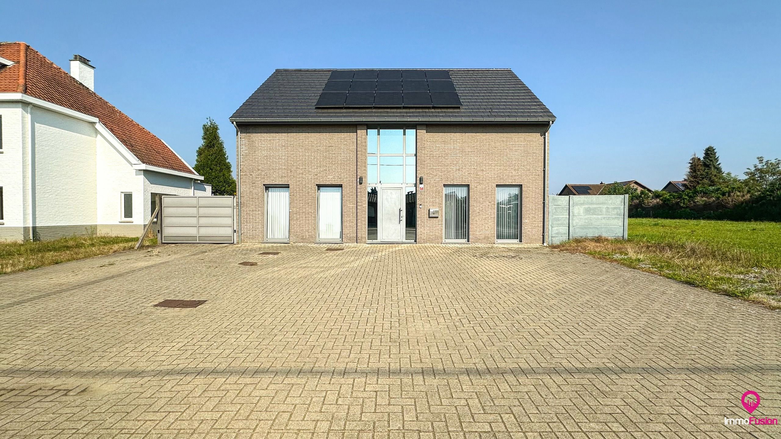 Recente vrijstaande woning van 240 m² en 8are grond! foto 37