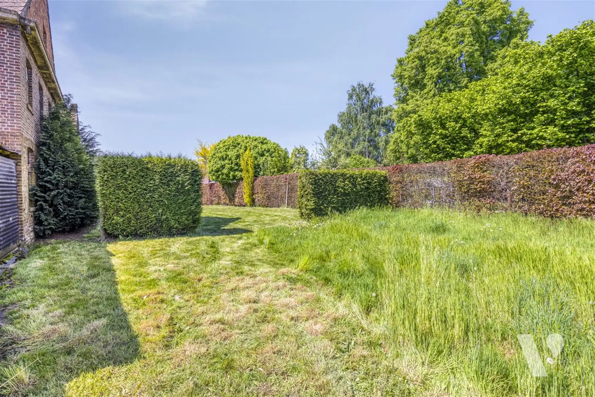 Statige woning met bijgebouw, tuin en weiland op 61a87ca foto 40