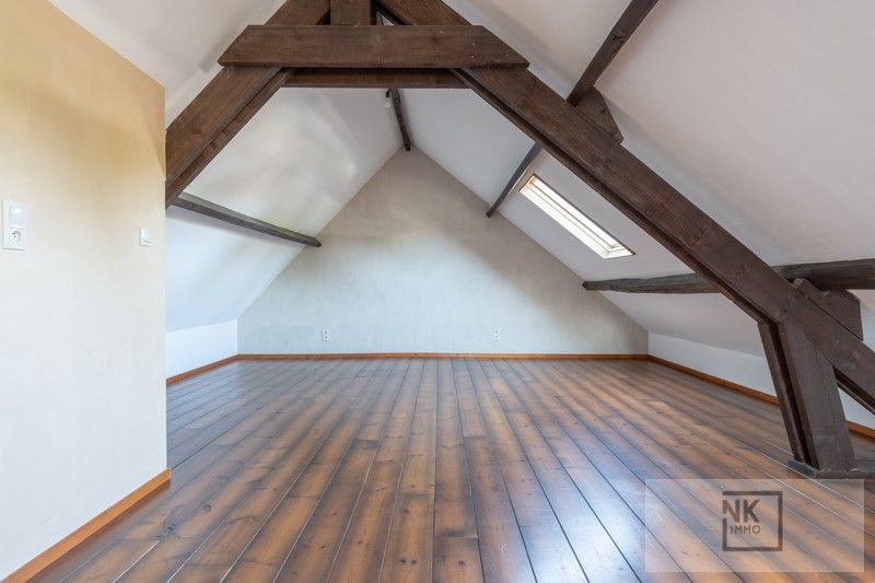 Prachtig, authentiek gerenoveerde woning met 4 slaapkamers foto 37