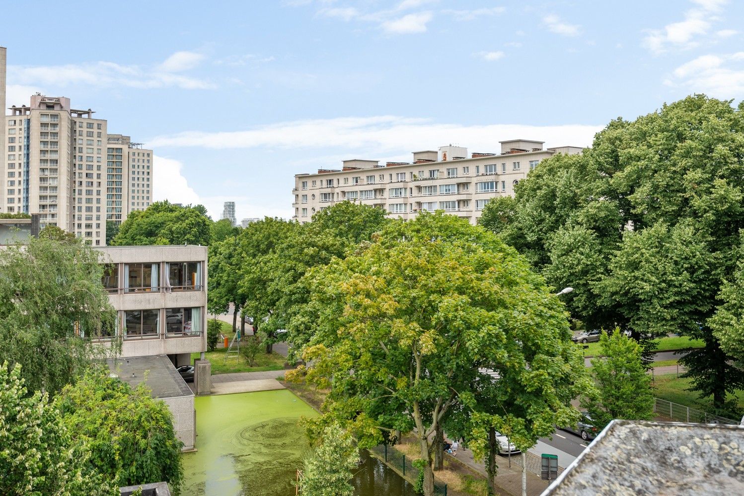 Herenwoning met fenomenaal dak terras op centrale locatie. foto 25