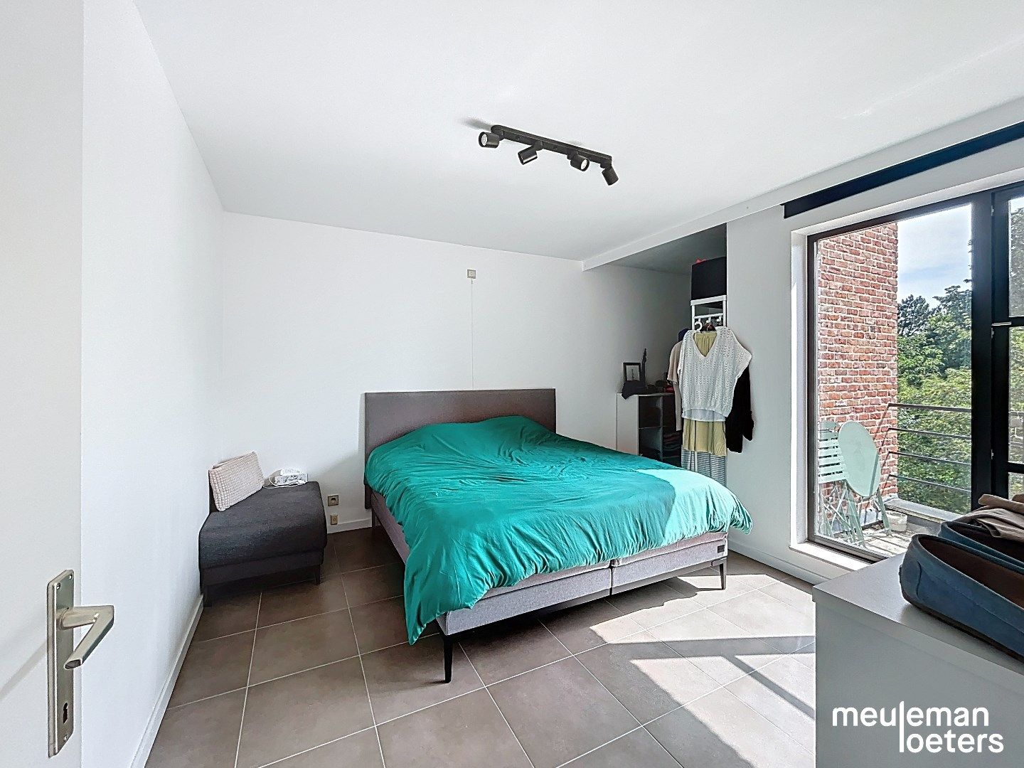 Ruim appartement in hartje Oostkamp foto 7