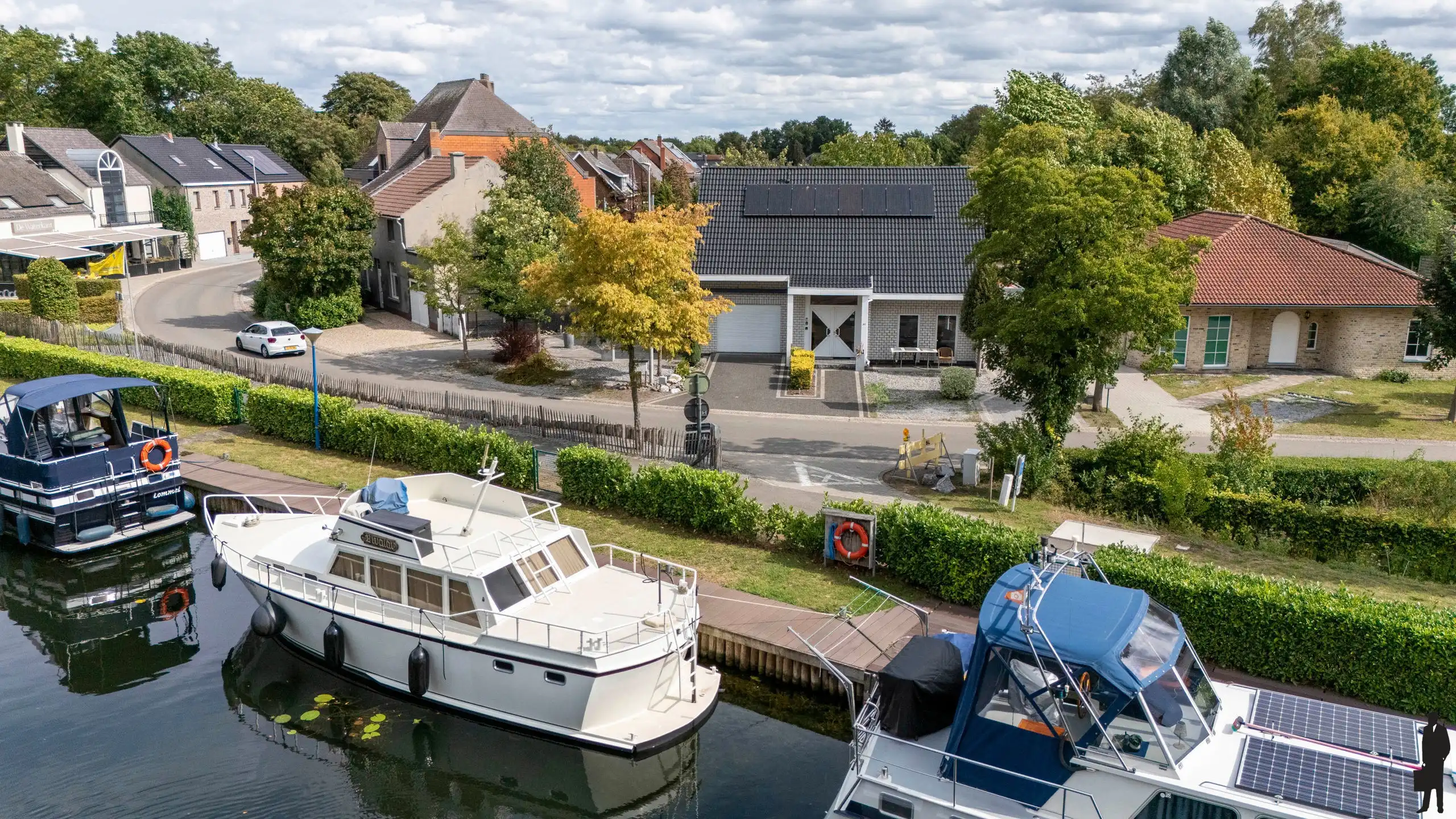 Uitzonderlijk gelegen woning aan Jachthaven kanaal Beverlo foto 17