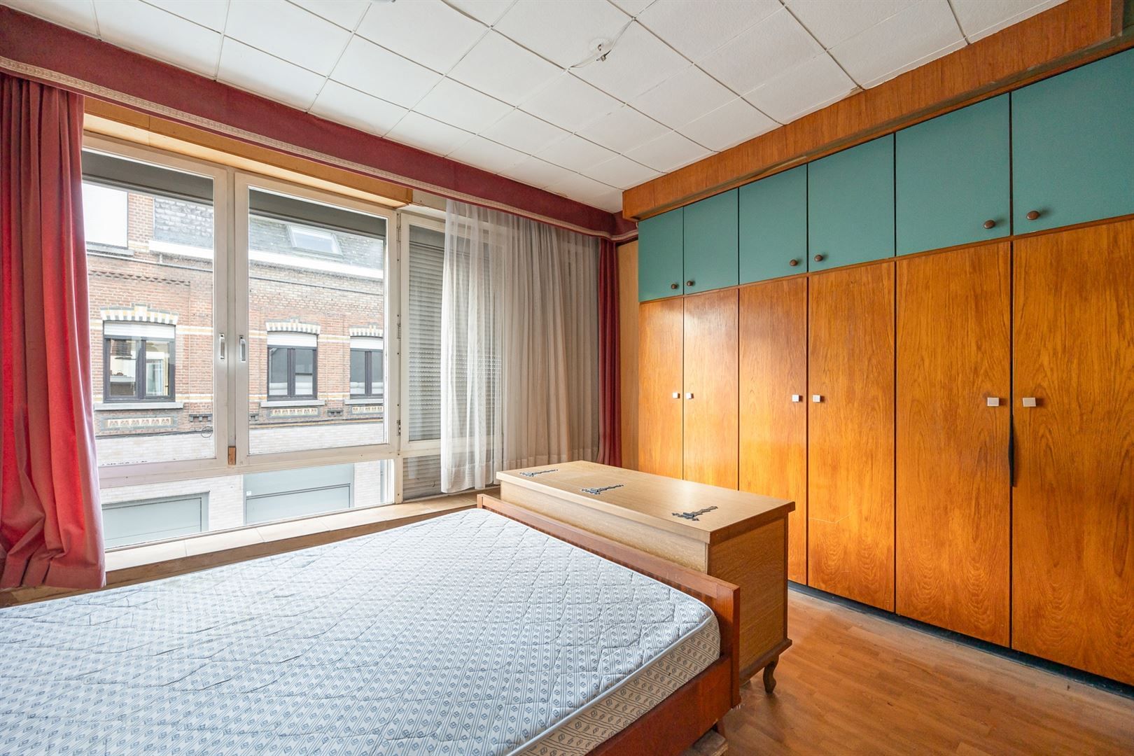 Renovatieproject met 2 slaapkamers en tuin foto 10