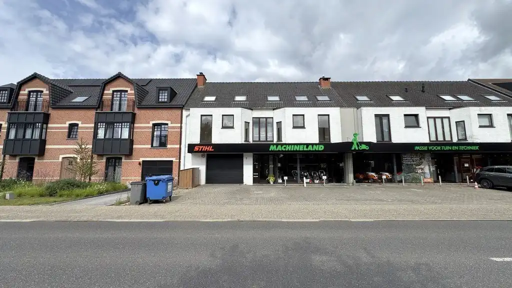 Instapklaar kantoor te huur nabij N12 in Schilde foto 13