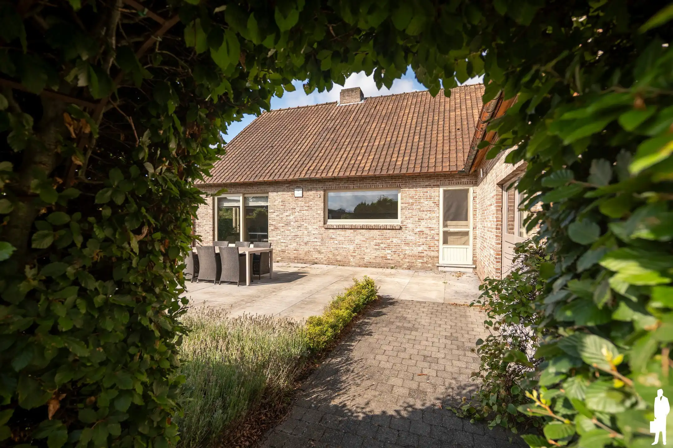 Ruime woning met 5 slpk. op ca. 16 are; uniek, groen gelegen foto 26
