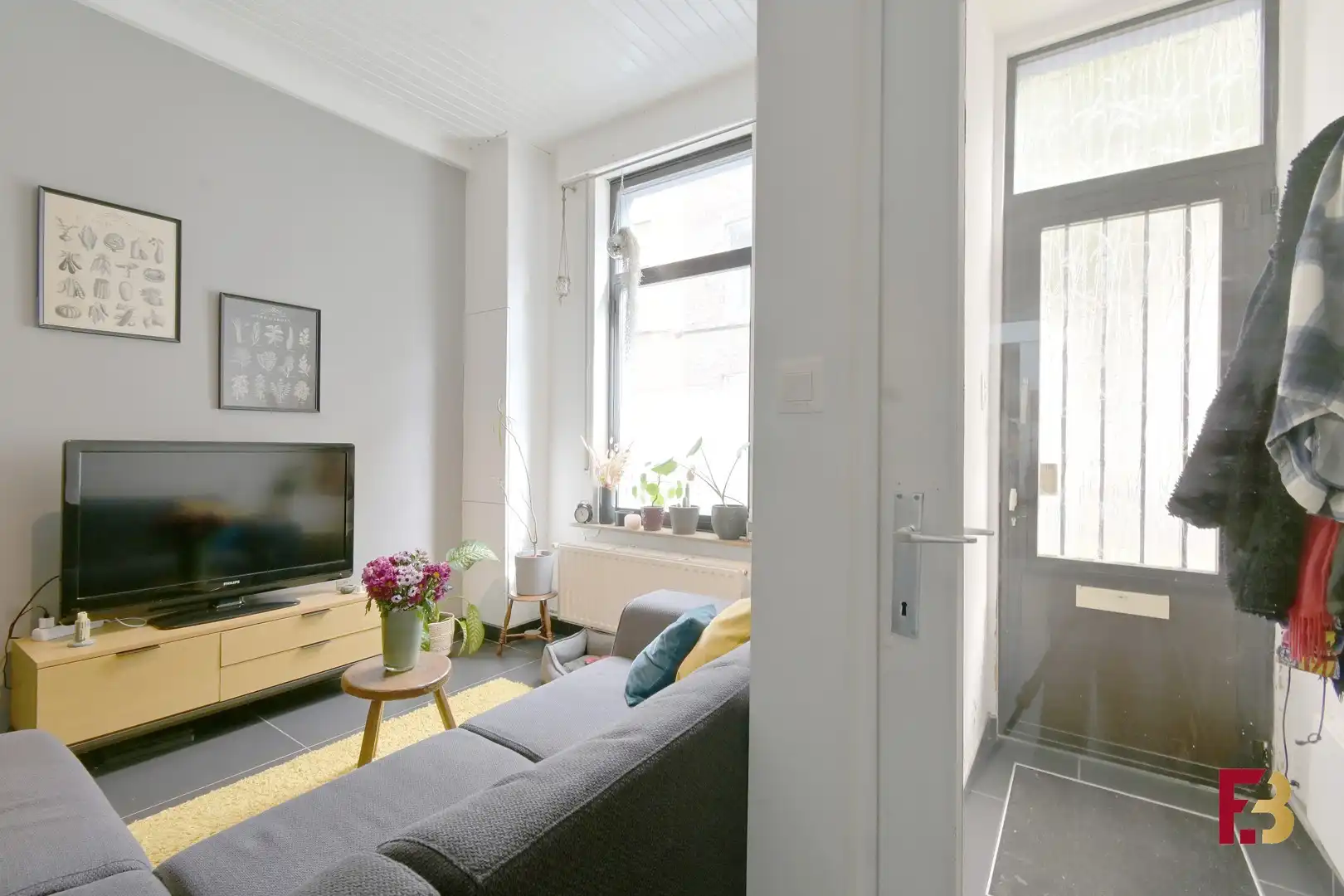 Ruime stadswoning met 4 slaapkamers te huur in de Brugse Poort foto 2