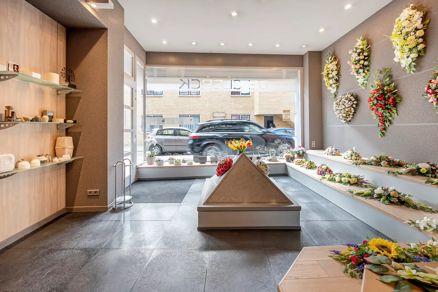 Herenwoning met handelsruimte & bijgebouw in centrum Lokeren foto 10