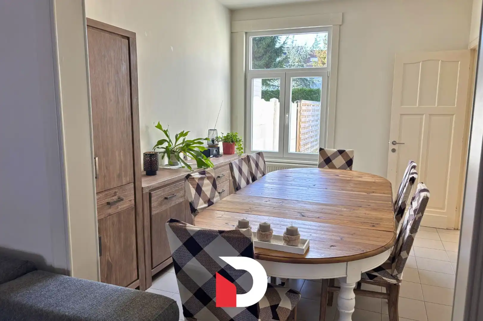 Gezellige woning met 3 slaapkamers en terras foto 2