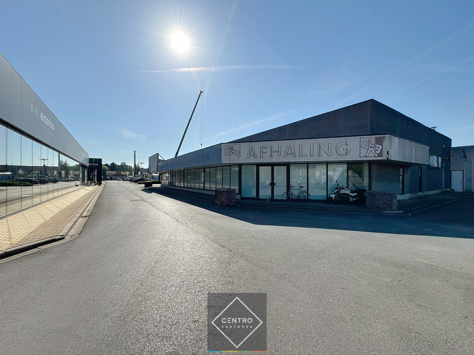 RUIME (± 450 m²) baanwinkel te huur in hét bruisende MAMMOETCENTER van Roeselare ! foto 4