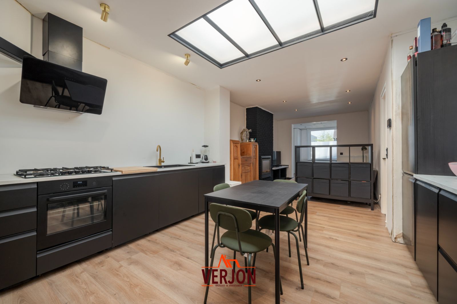 Woning met 3 slaapkamers en uitweg foto 3