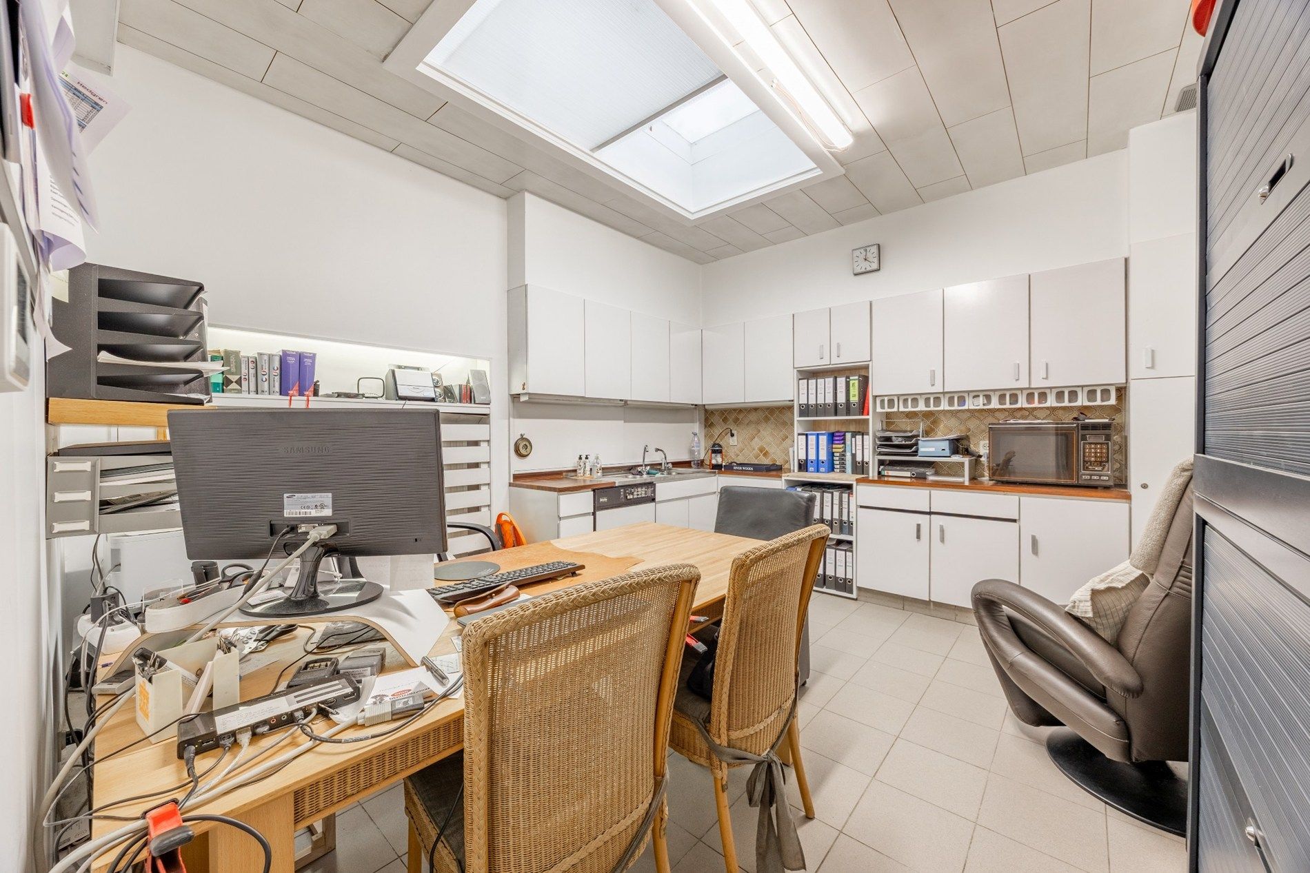 CENTRAAL GELEGEN COMMERCIEEL HANDELSPAND foto 25