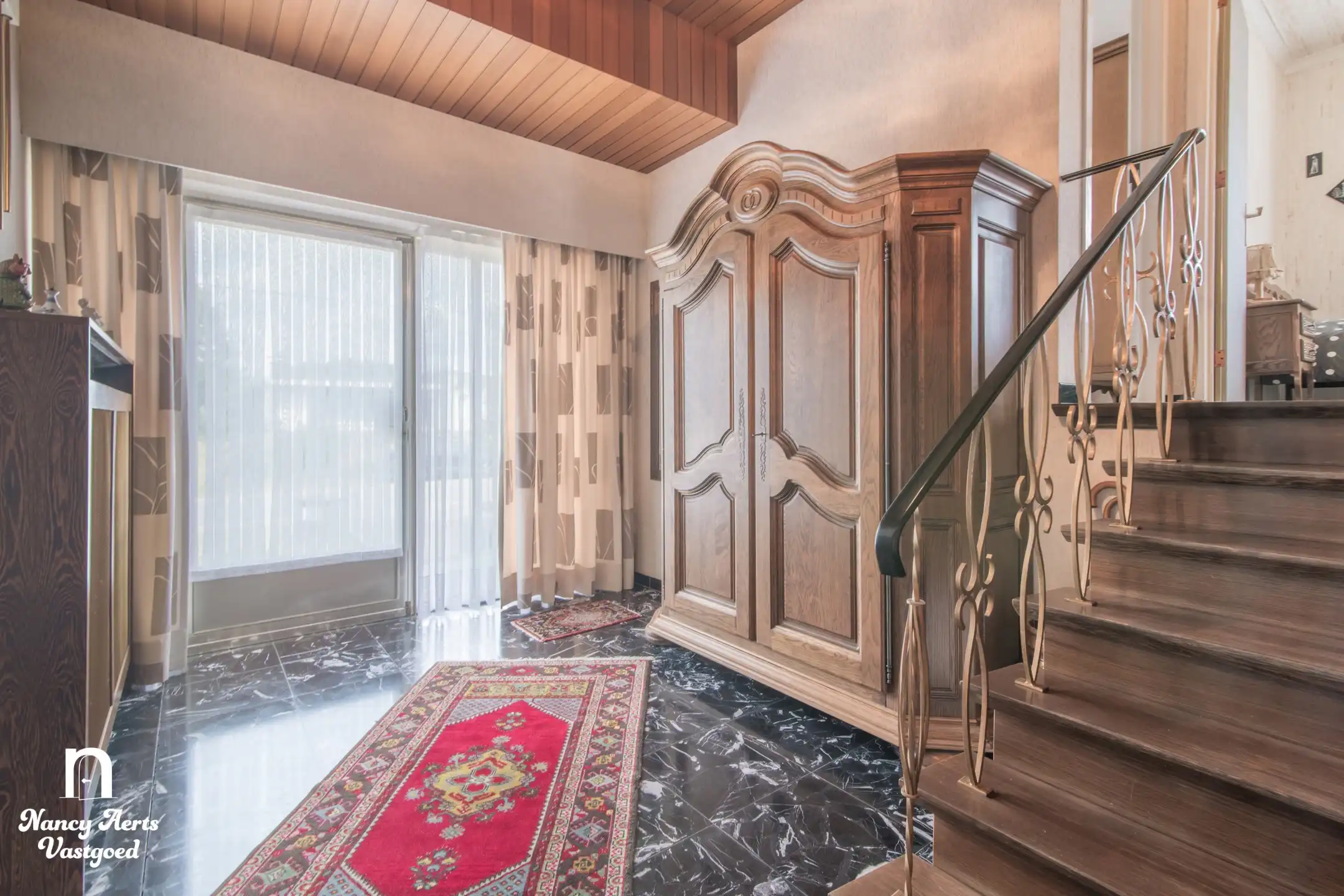 Uitstekend onderhouden split‑level woning in groene omgeving foto 14
