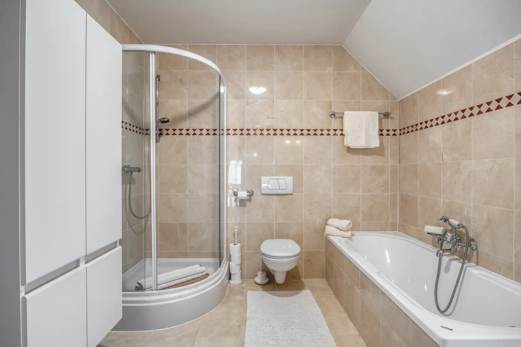 Residentieel gelegen karakterwoning met 4 slaapkamers foto 17