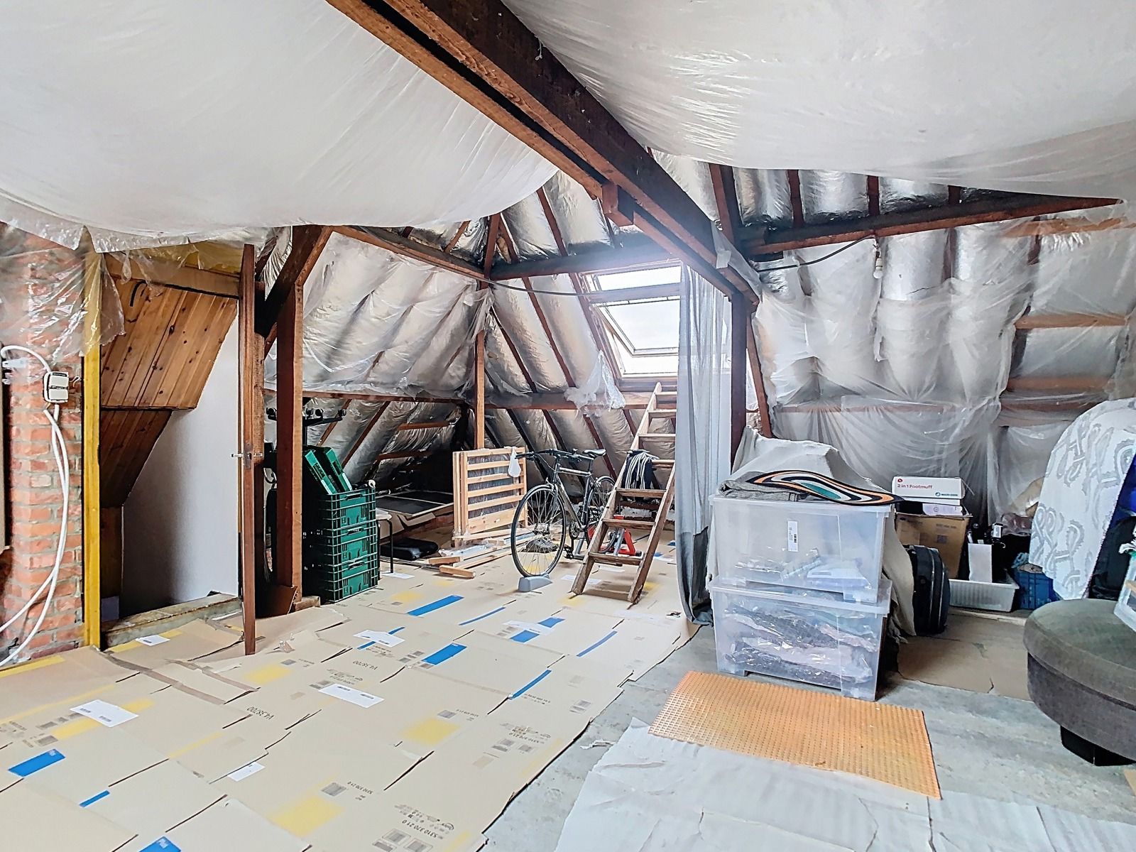 Instapklare, ruime HOB met 3 SLPK, garage én tuin! foto 15