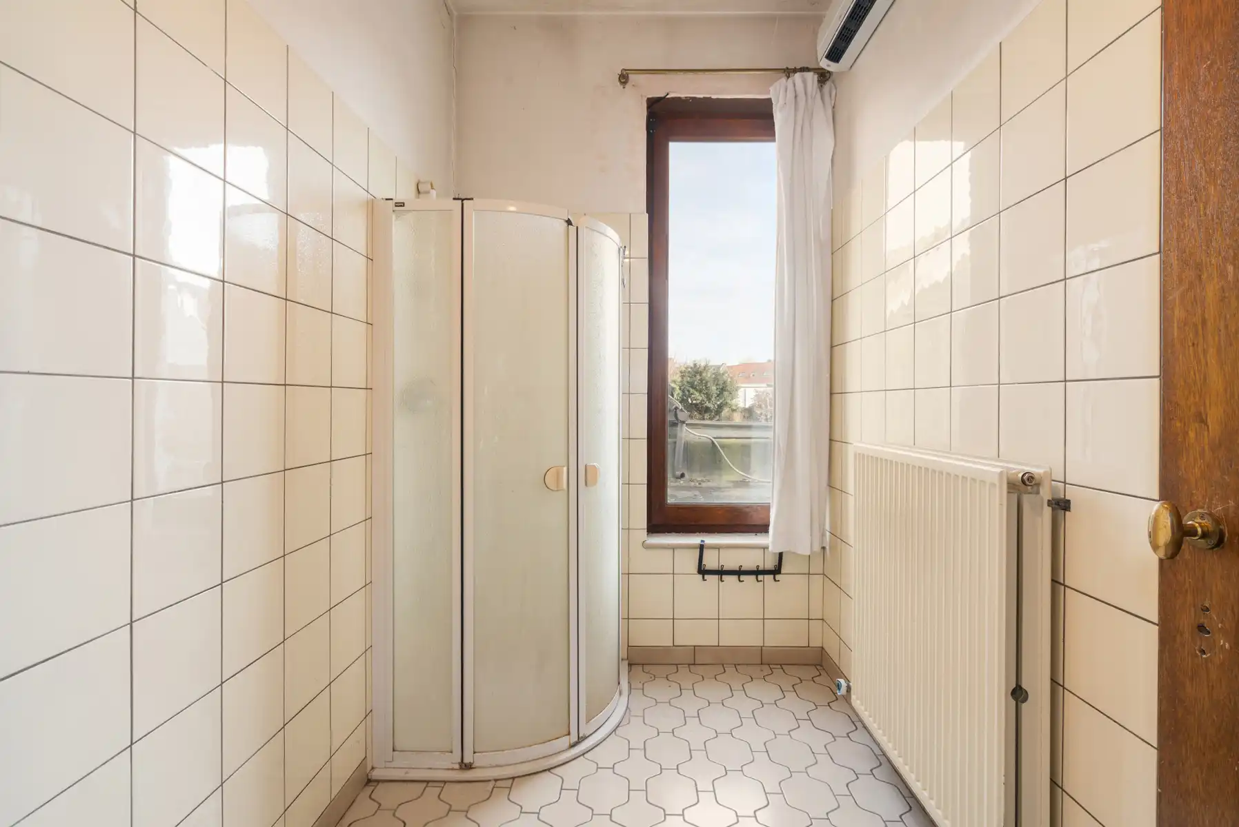 Te koop – Handelspand met uitzonderlijk ontwikkelingspotentieel (gemengd gebruik) foto 17