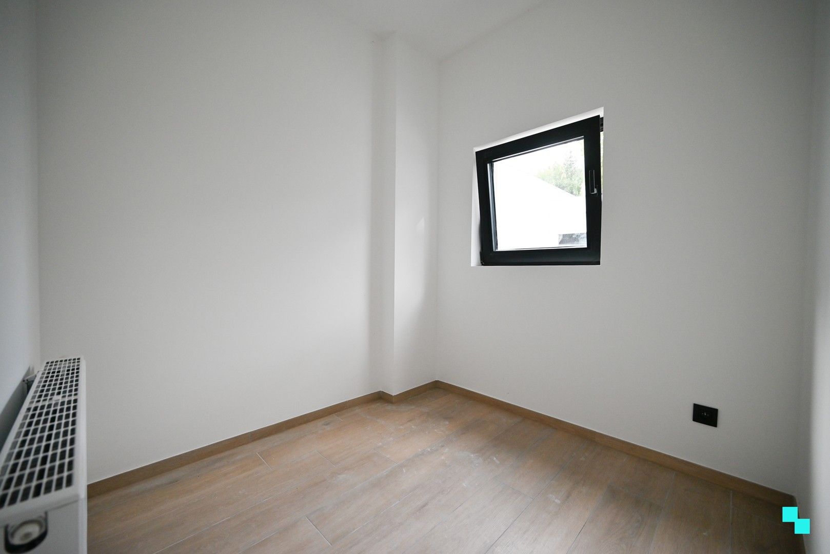 Compleet vernieuwd gelijkvloers appartement met zonneterras in hartje Wevelgem foto 11