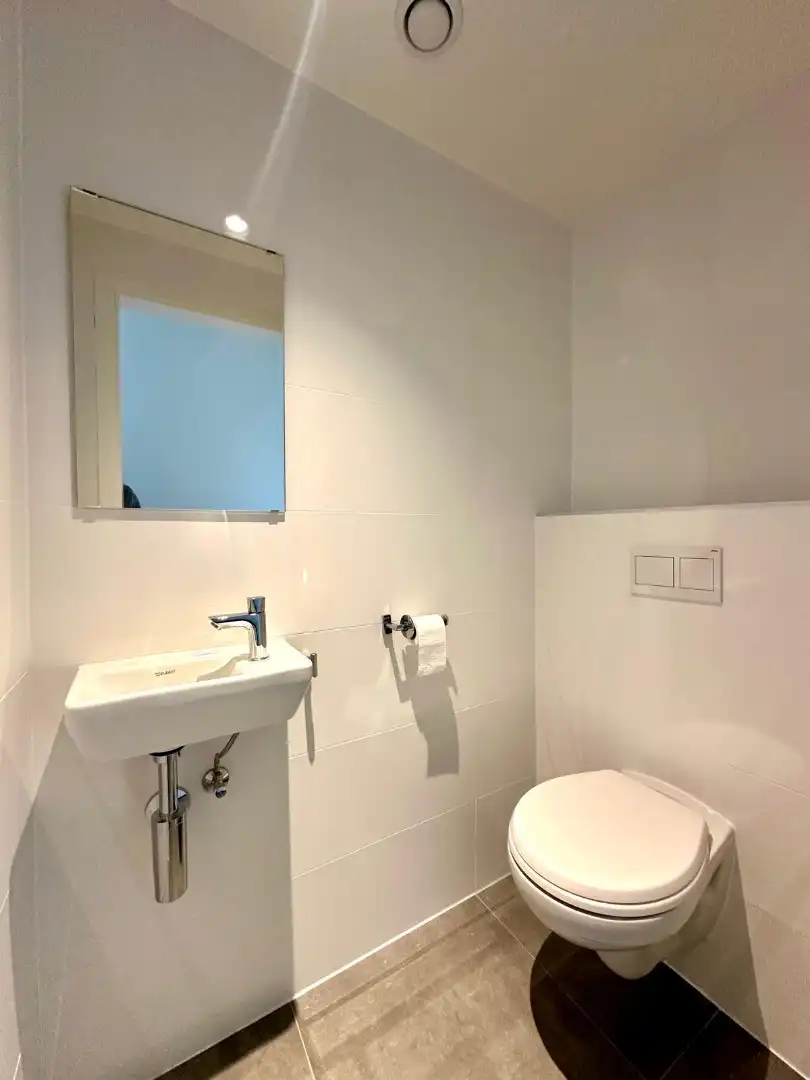 Modern appartement op gunstige ligging te Sint-Andries foto 12