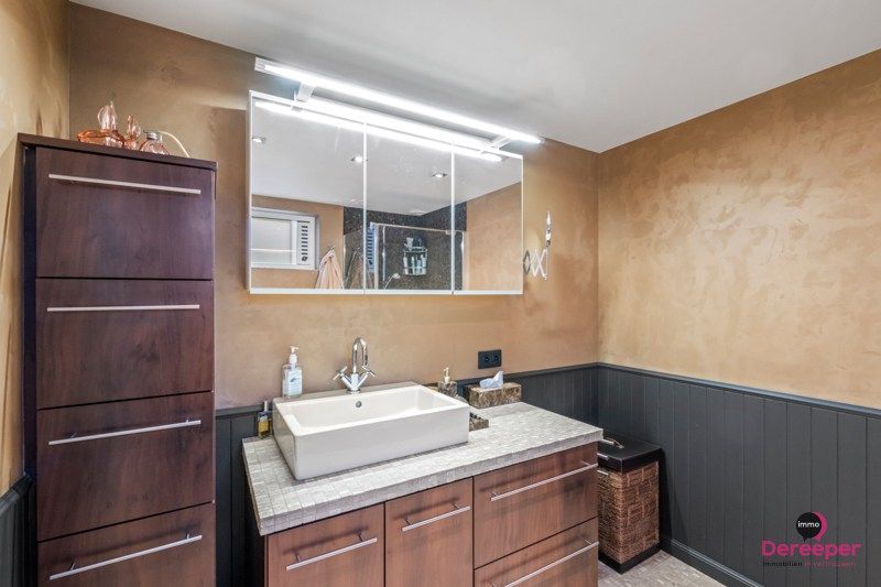 Unieke woning met handelsruimte en opslagplaats op 817m² – stijlvol wonen en werken combineren! foto 9