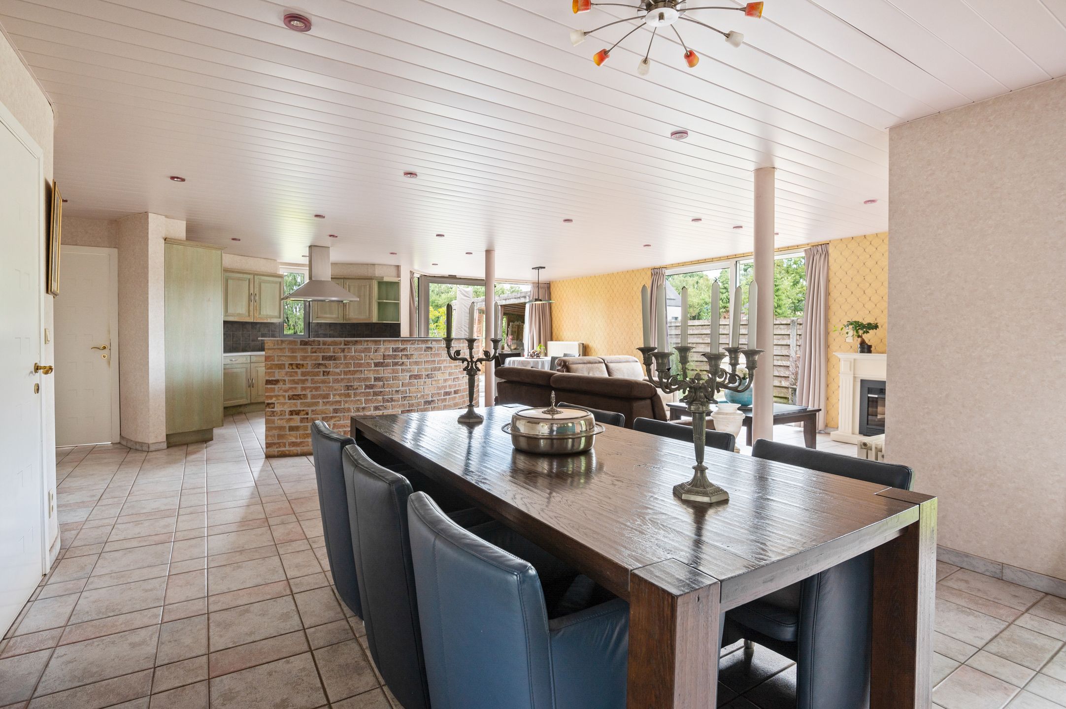 Gezinswoning met kantoor en prachtige tuin te Vosselaar.  foto 5