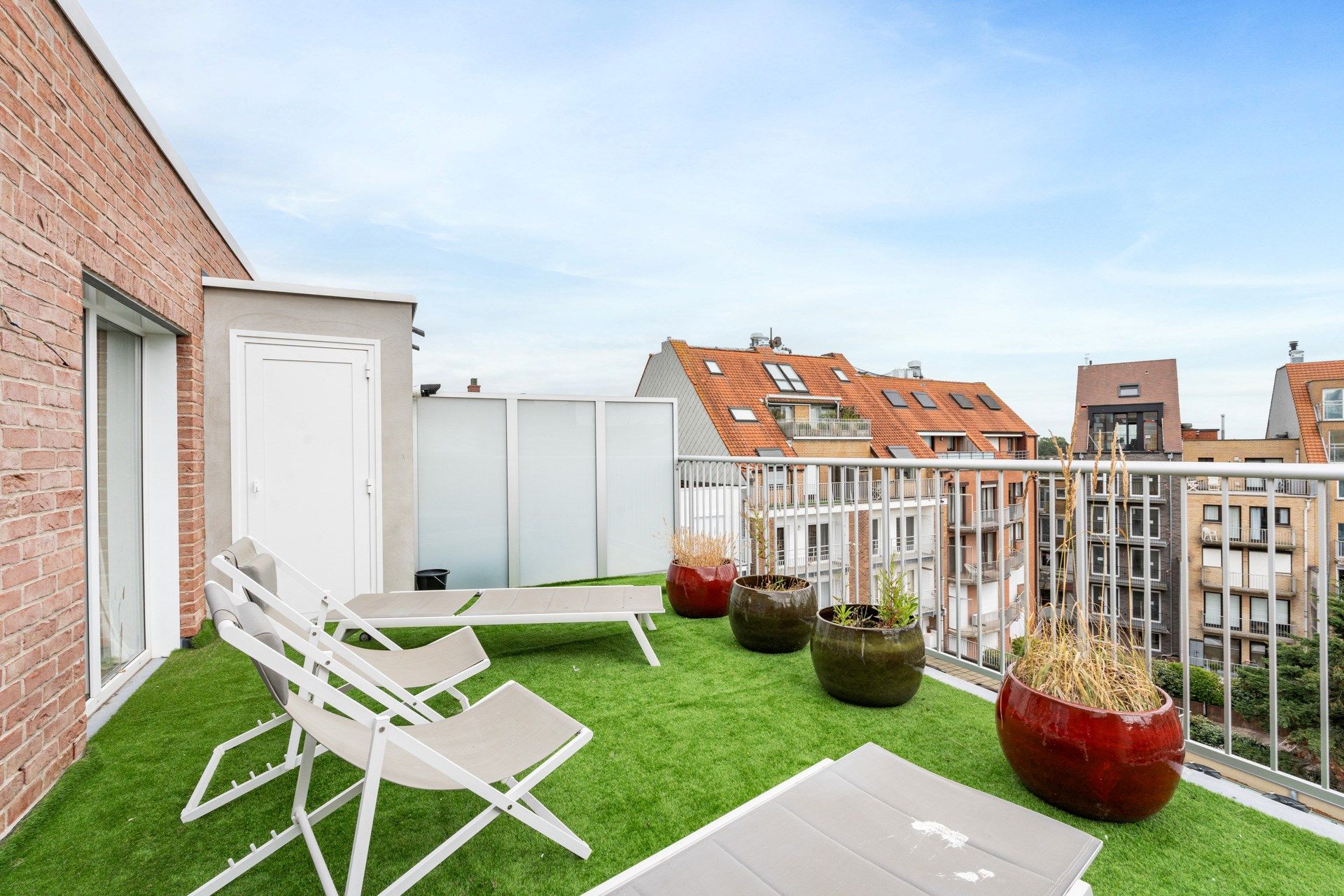 Volledig gerenoveerd 2-kamer PENTHOUSE-appartement te Kustlaan op 50m wandelafstand van de Zeedijk-Albertstrand.  foto 12