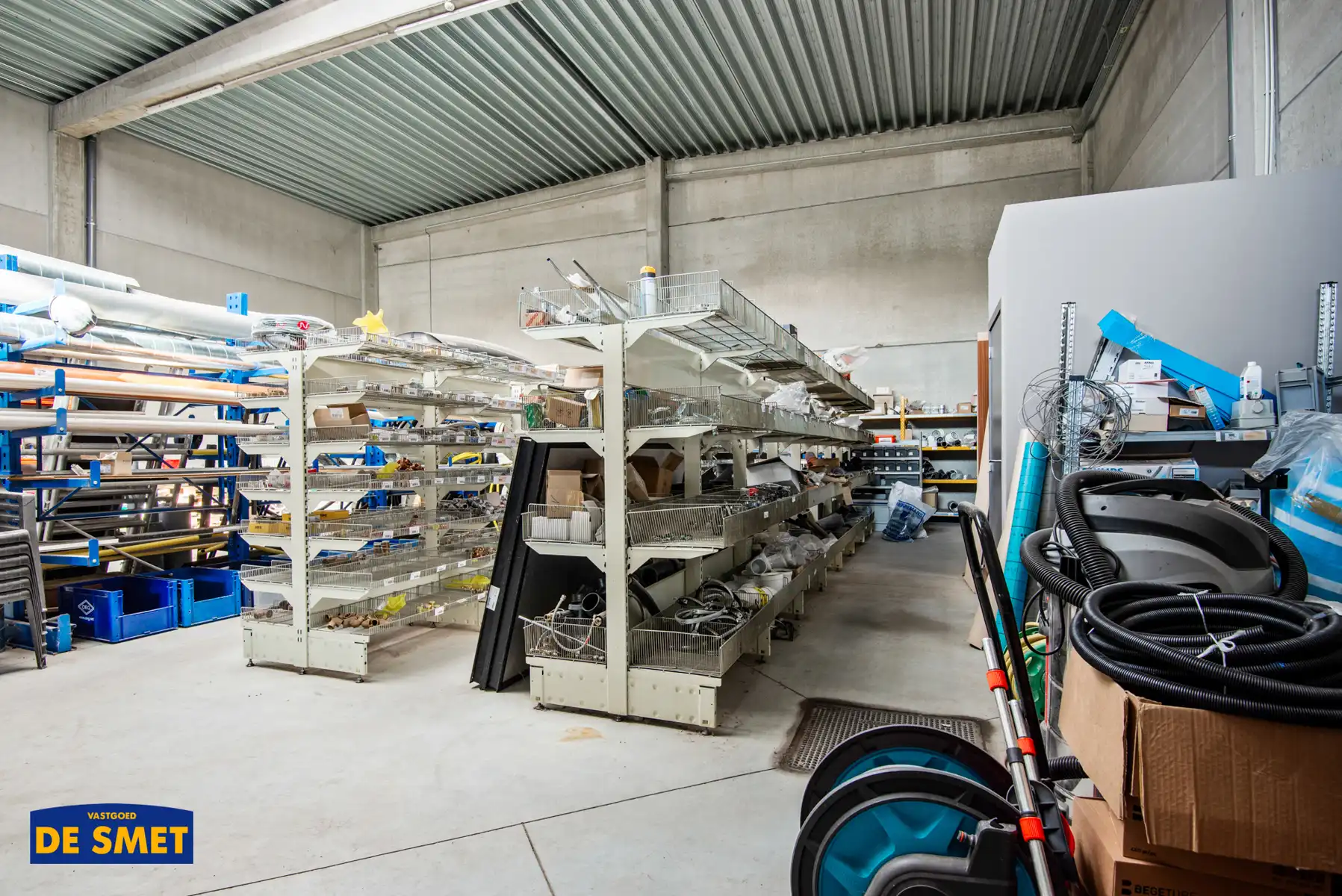 Magazijn met optie tot open bureelruimte op 1ste verdieping foto 9