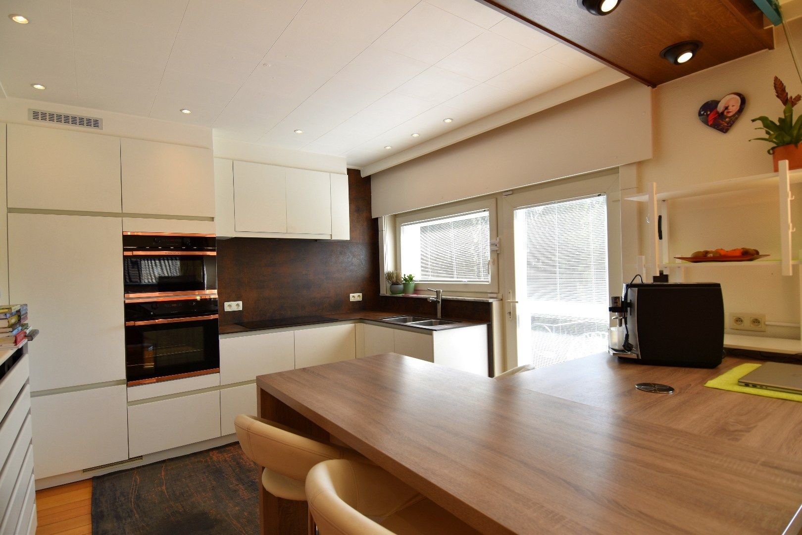 Vrijstaande woning met 3 slaapkamers, garage en tuin te koop in Wevelgem foto 5