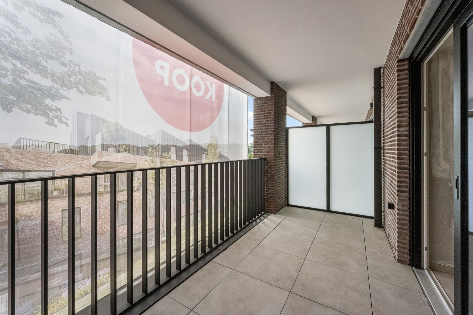 Nieuwbouwappartement met 2 slpks + 2 terrassen foto 3