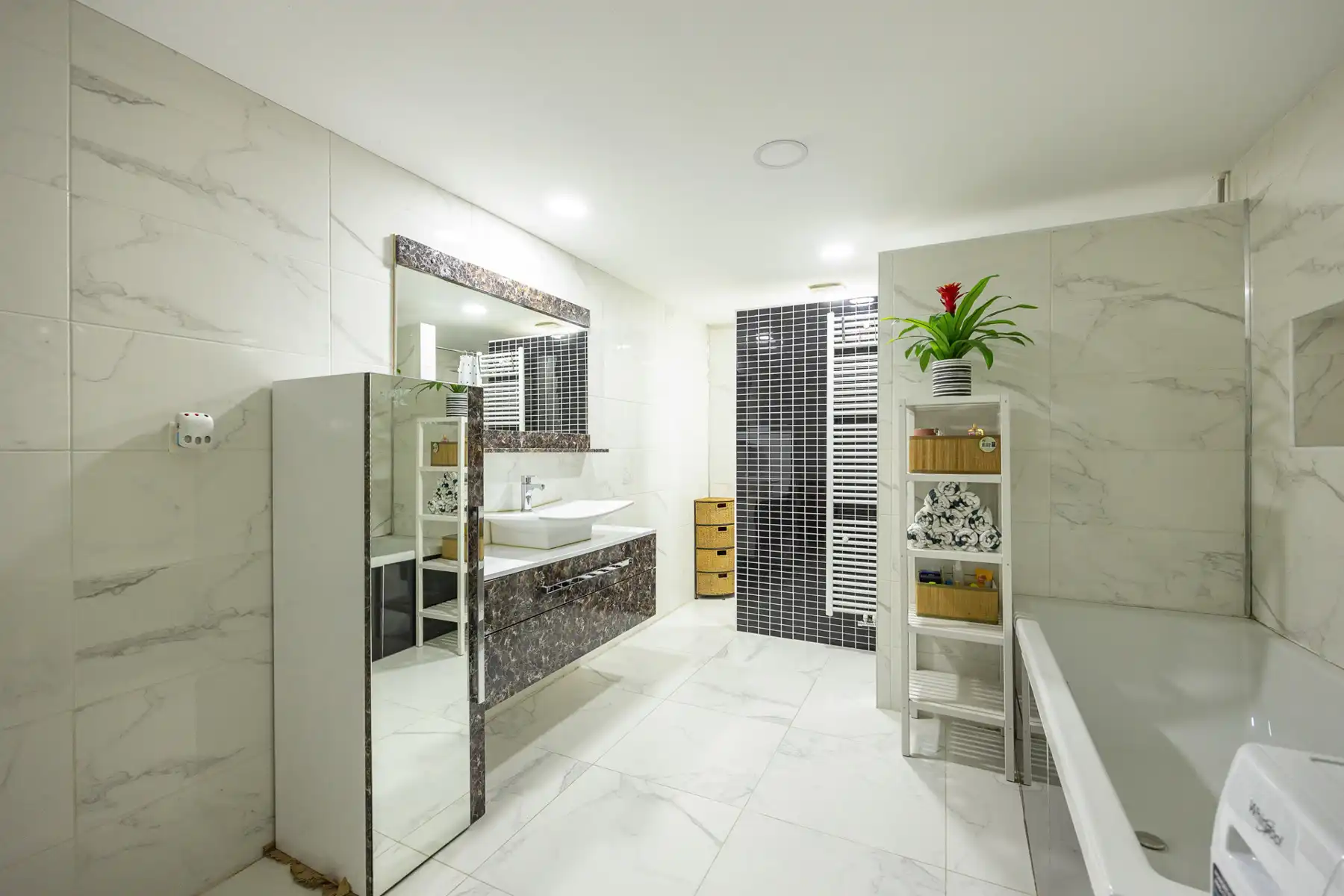 Waauw, ontdek deze charmante en recent vernieuwde woning foto 13