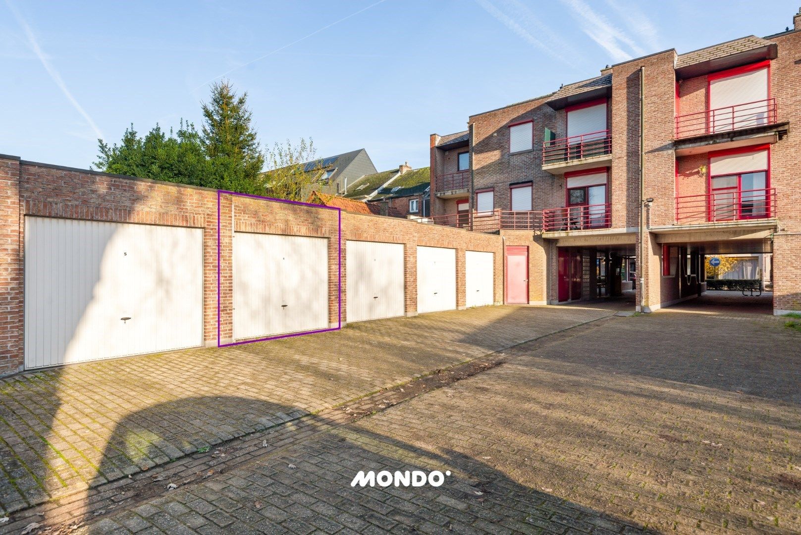 Ruim appartement met drie slaapkamers foto 18