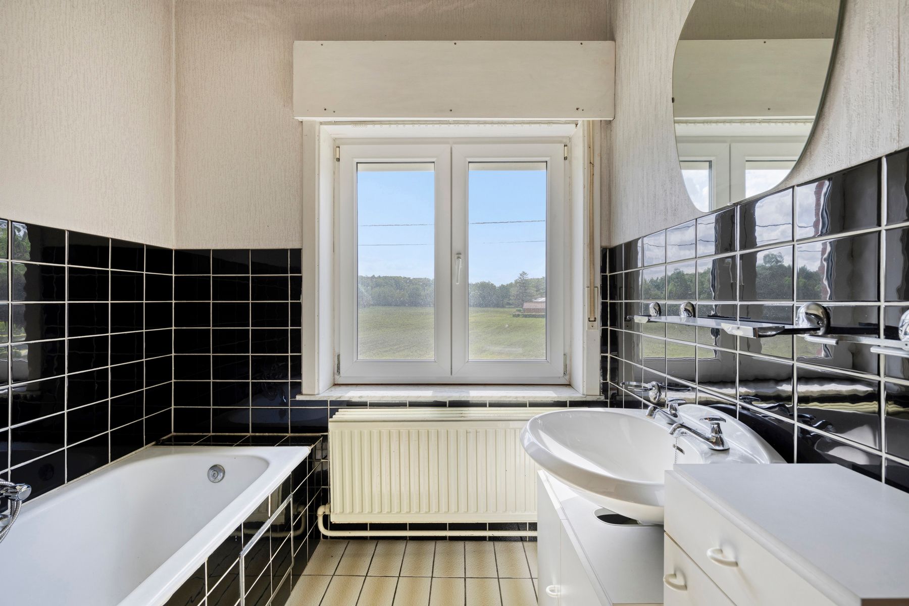 Te renoveren woning in het groene Ramsel. foto 15