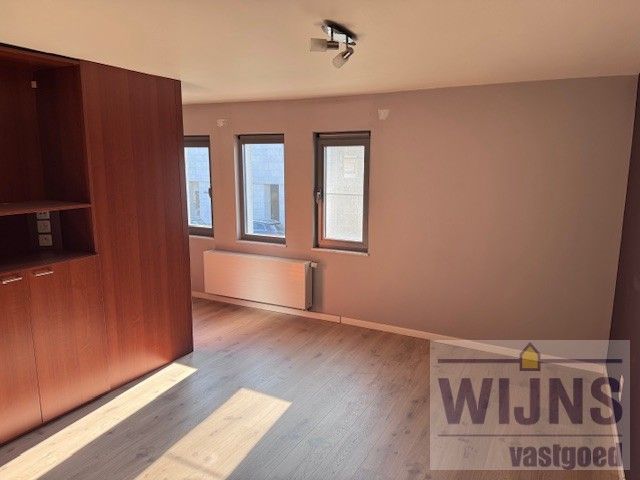 Ruim appartement met 2 slpkm foto 7